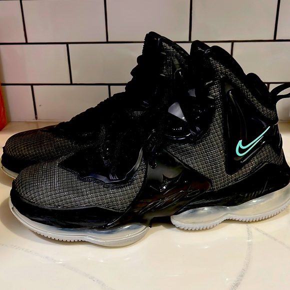 Nike Other - Nike LeBron XIX - Black/Black/Anthracite - Size 13